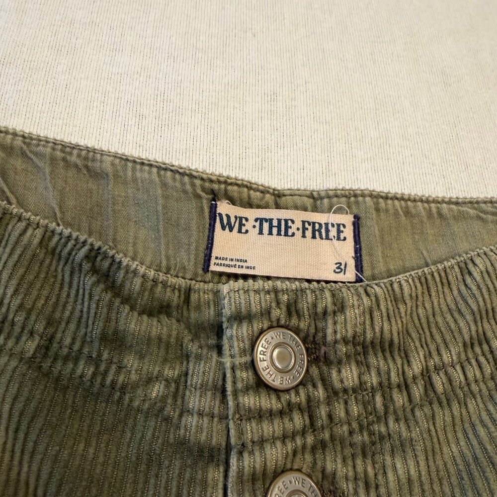 Free People We The Free Osaka Cord Jeans EUC - Color: Capulet Olive - Size 31 - Picture 4 of 9